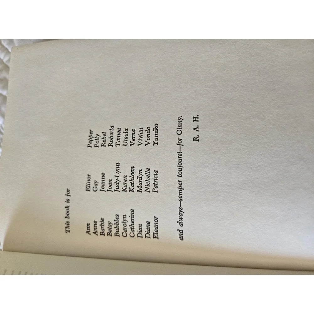 Friday by Robert A. Heinlein HCDJ  1982 Hardcover Maple-Vail Book Manufacturing